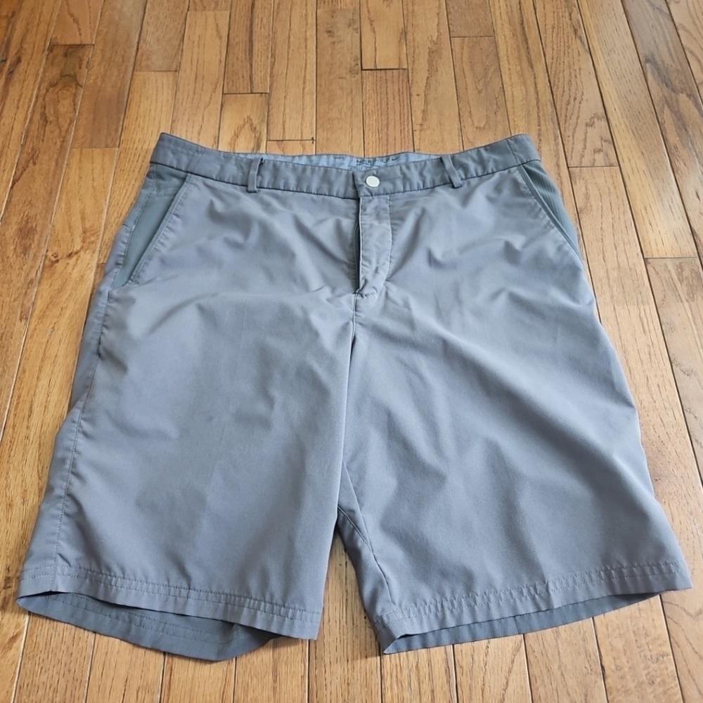 NIKE Golf Modern Fit  Shorts Men's Size 34 Grey 9” Inseam polyester